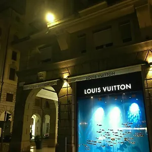  Pensión Savoia